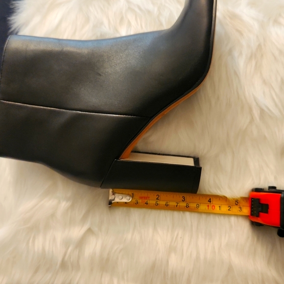 Dolce Vita Leather Booties - Picture 12 of 16